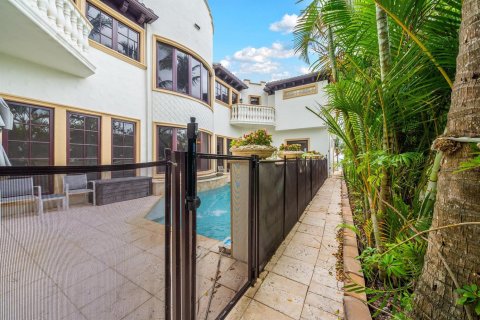 Casa en venta en Fort Lauderdale, Florida, 6 dormitorios, 593.09 m2 № 2258149 - foto 25