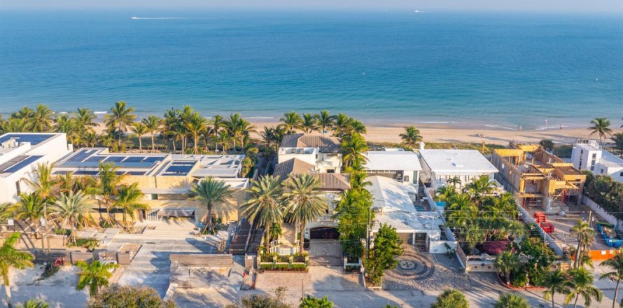 Casa en Fort Lauderdale, Florida 6 dormitorios, 593.09 m2 № 2258149