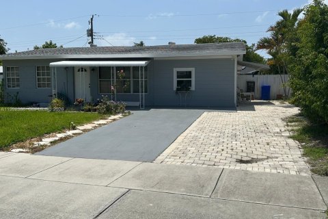 Propiedad comercial en alquiler en Pompano Beach, Florida, 1 dormitorio, 101.73 m2 № 2052627 - foto 13