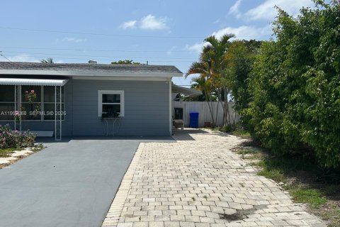 Propiedad comercial en alquiler en Pompano Beach, Florida, 1 dormitorio, 101.73 m2 № 2052627 - foto 12