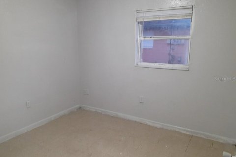 Casa en alquiler en Wildwood, Florida, 2 dormitorios, 62.43 m2 № 1842077 - foto 9