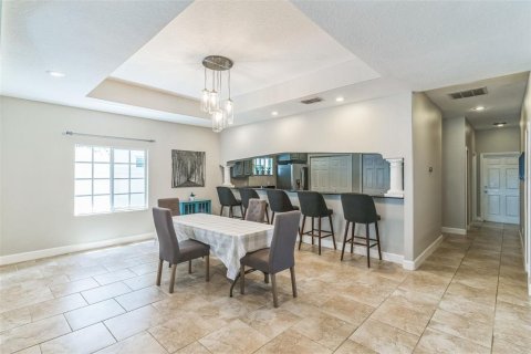 Casa en venta en Orlando, Florida, 5 dormitorios, 318.1 m2 № 1792086 - foto 7