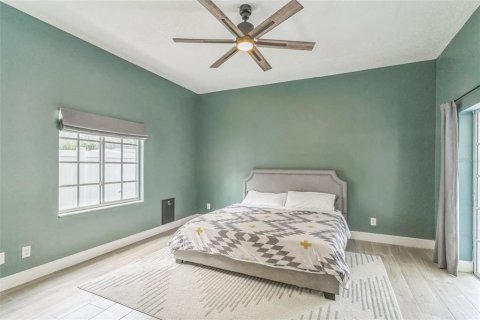 Casa en venta en Orlando, Florida, 5 dormitorios, 318.1 m2 № 1792086 - foto 18