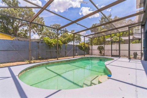 Casa en venta en Orlando, Florida, 5 dormitorios, 318.1 m2 № 1792086 - foto 17