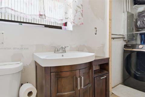 Villa ou maison à vendre à Lauderhill, Floride: 3 chambres, 110.93 m2 № 2036233 - photo 17