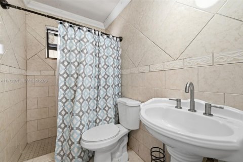 Villa ou maison à vendre à Lauderhill, Floride: 3 chambres, 110.93 m2 № 2036233 - photo 19