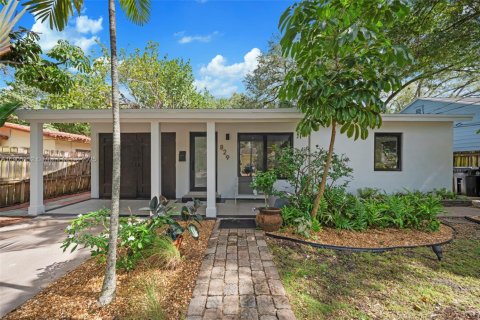 Купить виллу или дом в Форт-Лодердейл, Флорида 3 спальни, 112.23м2, № 1956146 - фото 12