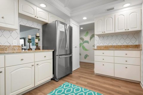 Condo in Sarasota, Florida, 2 bedrooms  № 1842341 - photo 12