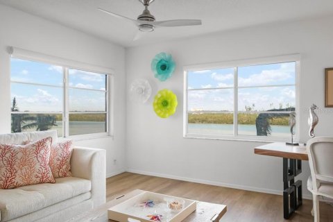 Condo in Sarasota, Florida, 2 bedrooms  № 1842341 - photo 5