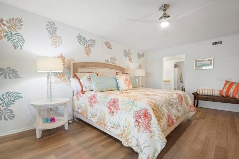 Condo in Sarasota, Florida, 2 bedrooms  № 1842341 - photo 15