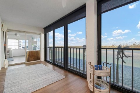 Condo in Sarasota, Florida, 2 bedrooms  № 1842341 - photo 24