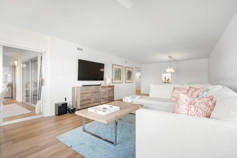Condo in Sarasota, Florida, 2 bedrooms  № 1842341 - photo 8