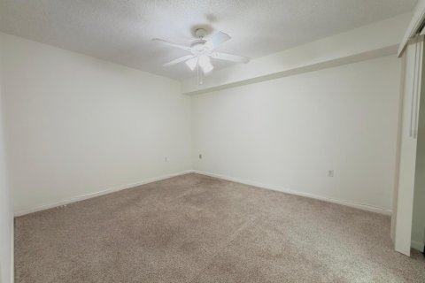 Townhouse in Palm Beach Gardens, Florida 2 bedrooms, 148.27 sq.m. № 2365282 - photo 26