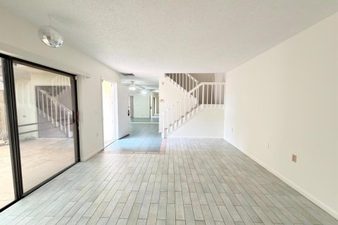 Townhouse in Palm Beach Gardens, Florida 2 bedrooms, 148.27 sq.m. № 2365282 - photo 18