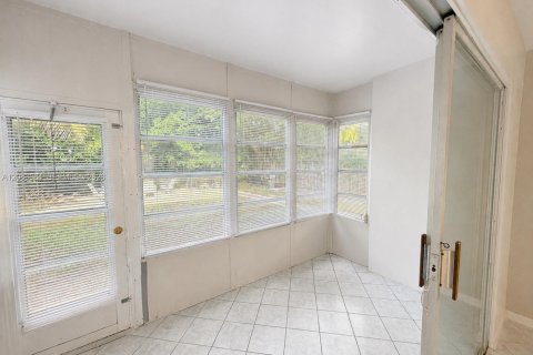 Copropriété à louer à Pompano Beach, Floride: 2 chambres, 74.32 m2 № 2378543 - photo 17
