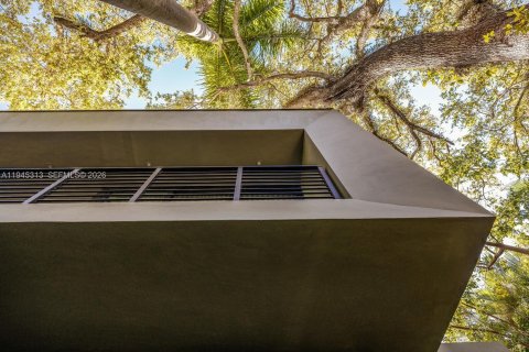 Casa en venta en Miami, Florida, 6 dormitorios, 531.49 m2 № 2002353 - foto 8