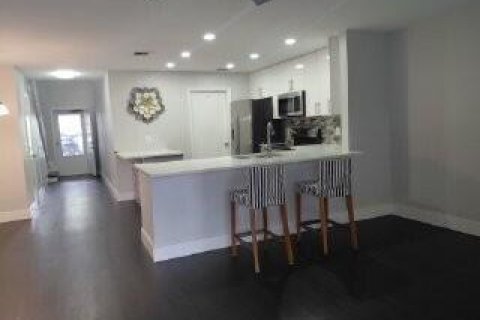 Townhouse in Deerfield Beach, Florida 2 bedrooms, 132.76 sq.m. № 2192872 - photo 6