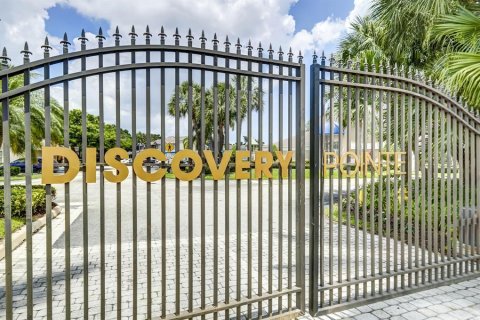 Townhouse in Deerfield Beach, Florida 2 bedrooms, 132.76 sq.m. № 2192872