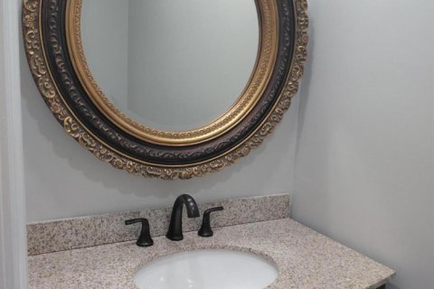 Townhouse in Deerfield Beach, Florida 2 bedrooms, 132.76 sq.m. № 2192872 - photo 25