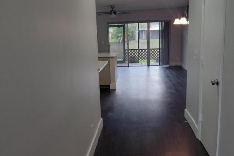 Townhouse in Deerfield Beach, Florida 2 bedrooms, 132.76 sq.m. № 2192872 - photo 24