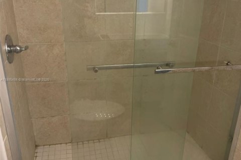 Condominio en venta en Miami Beach, Florida, 1 dormitorio, 74.32 m2 № 1931523 - foto 11