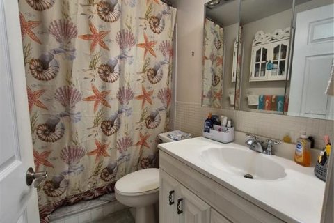Condominio en venta en Saint Petersburg, Florida, 2 dormitorios, 78.97 m2 № 2144027 - foto 11