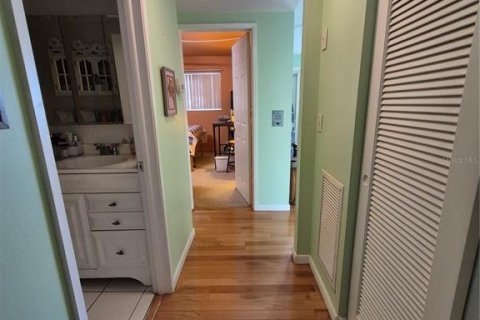 Condominio en venta en Saint Petersburg, Florida, 2 dormitorios, 78.97 m2 № 2144027 - foto 16
