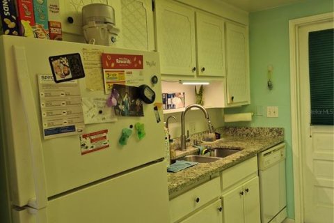 Condominio en venta en Saint Petersburg, Florida, 2 dormitorios, 78.97 m2 № 2144027 - foto 18