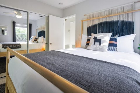 Casa en alquiler en Fort Lauderdale, Florida, 2 dormitorios, 114.27 m2 № 2060044 - foto 28