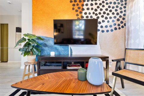 Casa en alquiler en Fort Lauderdale, Florida, 2 dormitorios, 114.27 m2 № 2060044 - foto 6