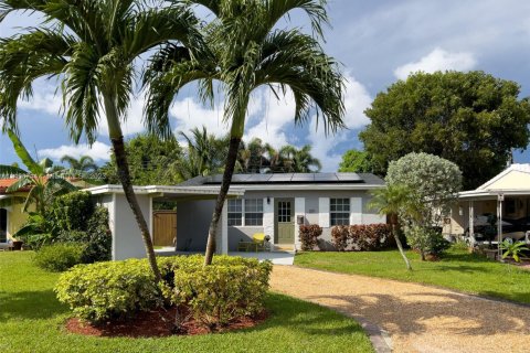 Casa en alquiler en Fort Lauderdale, Florida, 2 dormitorios, 114.27 m2 № 2060044 - foto 2