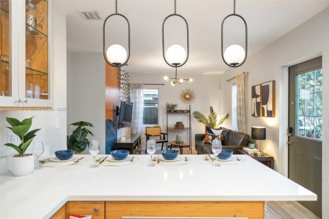 Casa en alquiler en Fort Lauderdale, Florida, 2 dormitorios, 114.27 m2 № 2060044 - foto 14