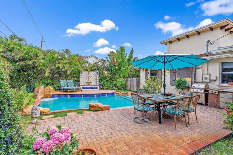 Villa ou maison à louer à West Palm Beach, Floride: 2 chambres, 116.5 m2 № 2402366 - photo 13