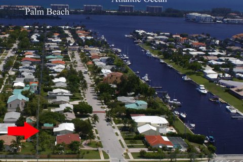 Villa ou maison à louer à West Palm Beach, Floride: 2 chambres, 116.5 m2 № 2402366 - photo 28