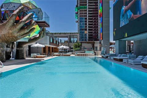 Condo in Miami, Florida  № 2264983 - photo 24