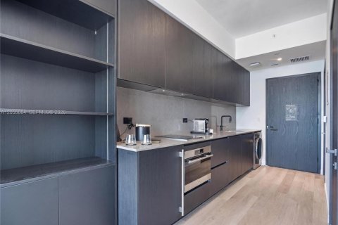 Condo in Miami, Florida  № 2264983 - photo 11