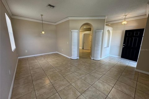 Villa ou maison à louer à Orlando, Floride: 4 chambres, 167.22 m2 № 2425551 - photo 3
