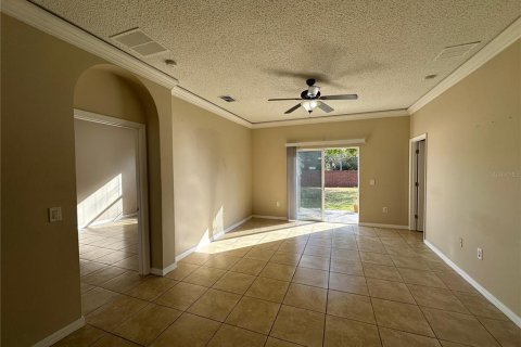 Villa ou maison à louer à Orlando, Floride: 4 chambres, 167.22 m2 № 2425551 - photo 9