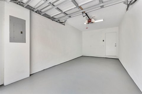Adosado en venta en Parkland, Florida, 4 dormitorios, 186.36 m2 № 1145954 - foto 1