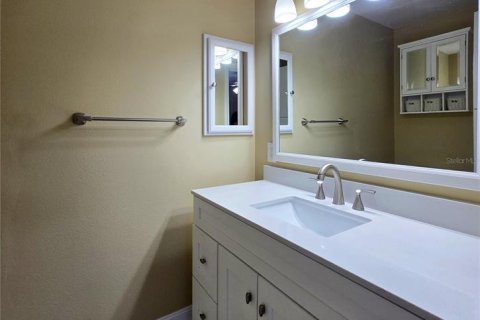 House in Haines City, Florida 2 bedrooms, 85.93 sq.m. № 2108041 - photo 21