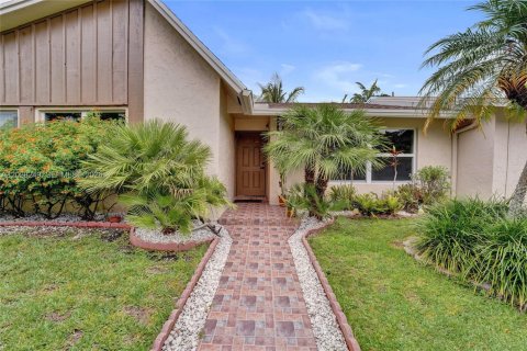 Casa en venta en Dania Beach, Florida, 3 dormitorios, 183.76 m2 № 2177287 - foto 5