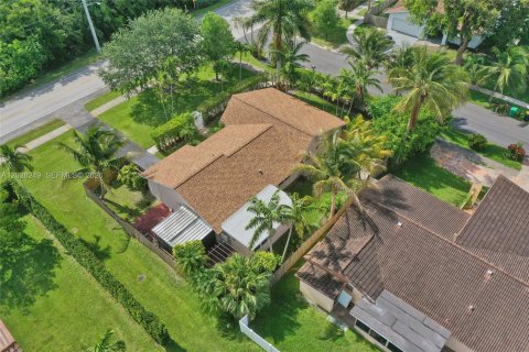 Casa en venta en Dania Beach, Florida, 3 dormitorios, 183.76 m2 № 2177287 - foto 2