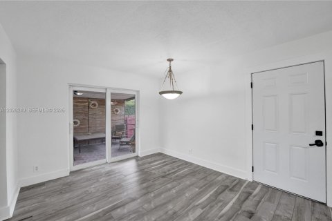Casa en venta en Dania Beach, Florida, 3 dormitorios, 183.76 m2 № 2177287 - foto 28