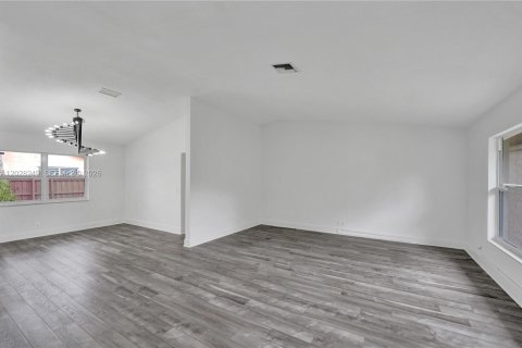 Casa en venta en Dania Beach, Florida, 3 dormitorios, 183.76 m2 № 2177287 - foto 10
