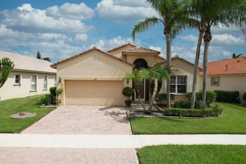 Casa en venta en Port St. Lucie, Florida, 2 dormitorios, 177.63 m2 № 2398031 - foto 2