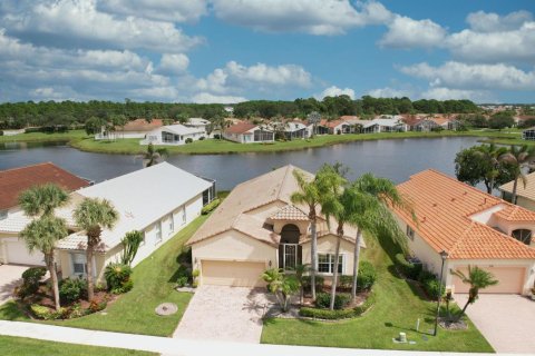Casa en venta en Port St. Lucie, Florida, 2 dormitorios, 177.63 m2 № 2398031 - foto 6