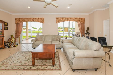 Casa en venta en Port St. Lucie, Florida, 2 dormitorios, 177.63 m2 № 2398031 - foto 11