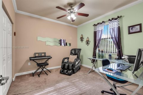 Touwnhouse à vendre à Miami, Floride: 3 chambres, 154.78 m2 № 1880140 - photo 20