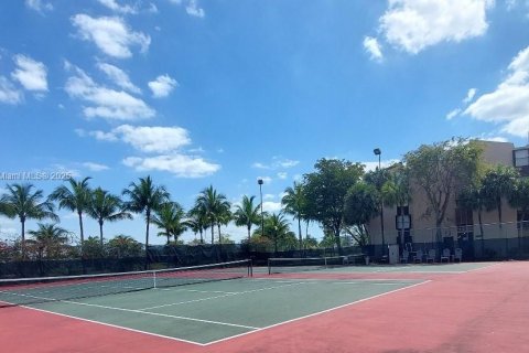 Condo in Miami, Florida, 1 bedroom № 1934324 - photo 30