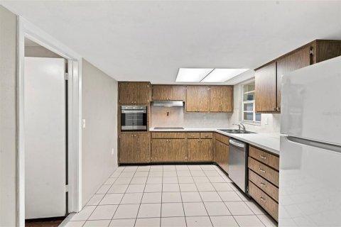 Villa ou maison à vendre à Port Richey, Floride: 2 chambres, 117.43 m2 № 2258894 - photo 5